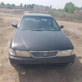 Nissan Sunny 1995