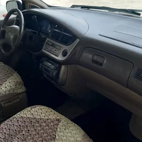 Toyota Sienna 2002
