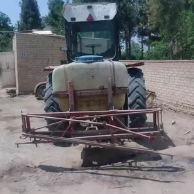 MTZ T-28 2002
