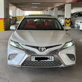 Toyota Camry 2020