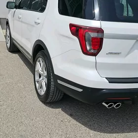 Ford Explorer 2019