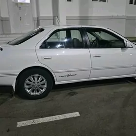 Toyota Camry 2001