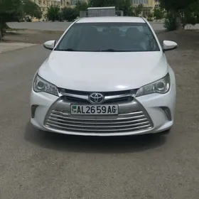 Toyota Camry 2016