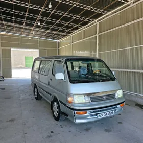 Toyota Hiace 1995