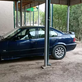 BMW 325 1992