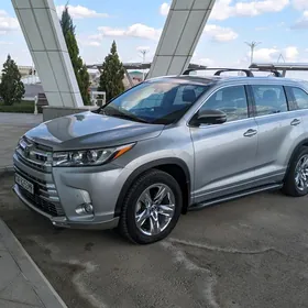 Toyota Highlander 2019