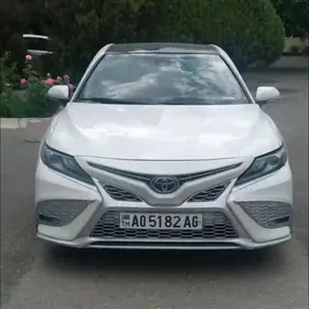 Toyota Camry 2022