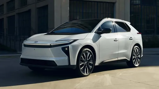 Toyota «bZ4X-iň» ornuna täze «bZ» elektrokrossowerini hödürledi: tapawutlary näme?
