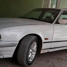 BMW 525 1990