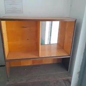 Сервант и шкафчики
