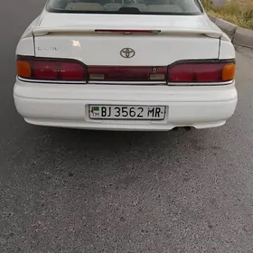 Toyota Camry 1991