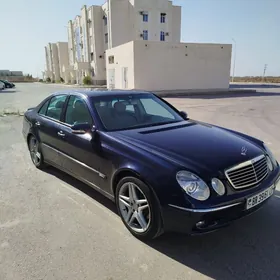 Mercedes-Benz E320 2004
