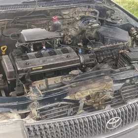 Toyota Corona 1993