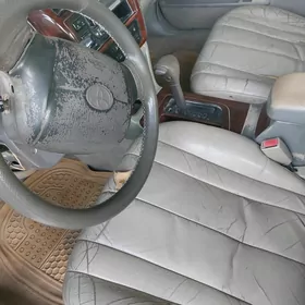 Toyota Avalon 1999
