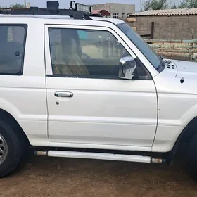 Mitsubishi Pajero 1994