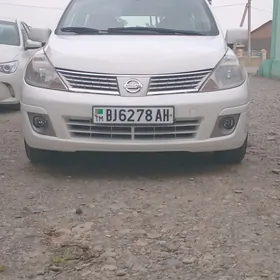 Nissan Versa 2010