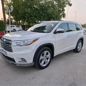 Toyota Highlander 2015