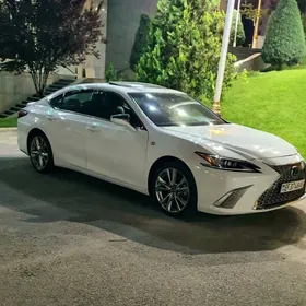 Lexus ES 350 2022
