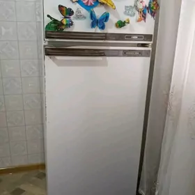 халаделник haladelnik