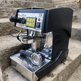 Kafe yasayan aparat