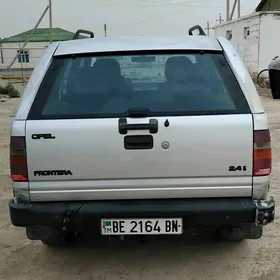 Opel Frontera 1992