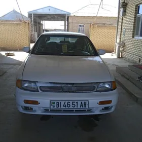 Nissan Altima 1996