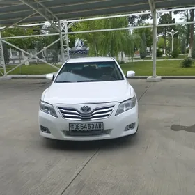 Toyota Camry 2010