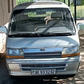 Toyota Hiace 1990