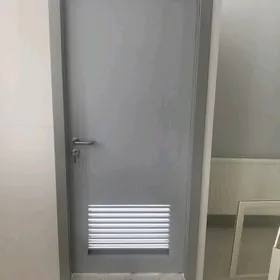 Yangyn metal gapy, двери