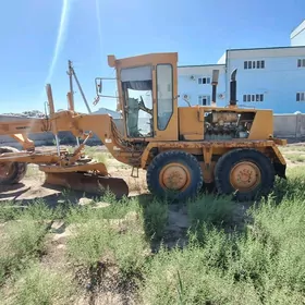Komatsu D155AX-8 2005