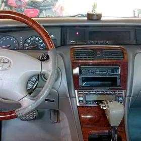 Toyota Avalon 2001
