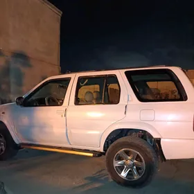Nissan Pathfinder 2004