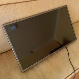 Телевизор LG 32 LF560U