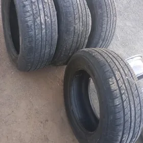 Westlake  265/60R18