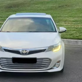 Toyota Avalon 2013