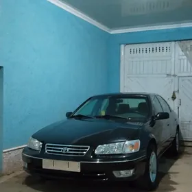 Toyota Camry 2000