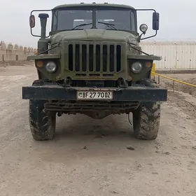 Ural 4320 1993