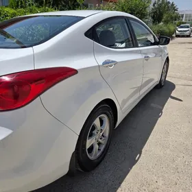Hyundai Elantra 2011