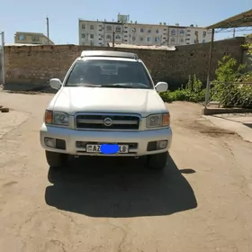 Nissan Pathfinder 2002