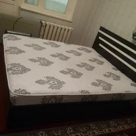 КРОВАТЬ