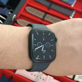 Apple watch 9
