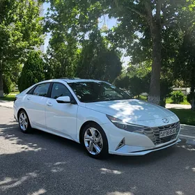 Hyundai Elantra 2021