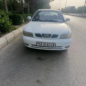 Daewoo Nubira 1998