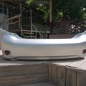 Задний бампер Corolla LE 2010г