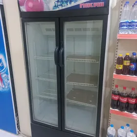 витрина холодильник