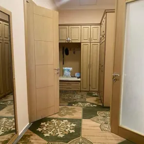 15 TAPGYR 4 ETAZ 3 KOMNAT
