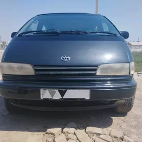 Toyota Previa 1992