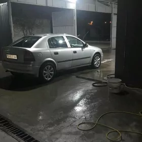 Opel Astra 2000