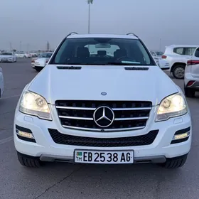 Mercedes-Benz ML350 2011