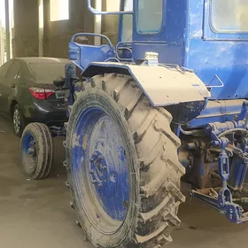 MTZ T-28 1990